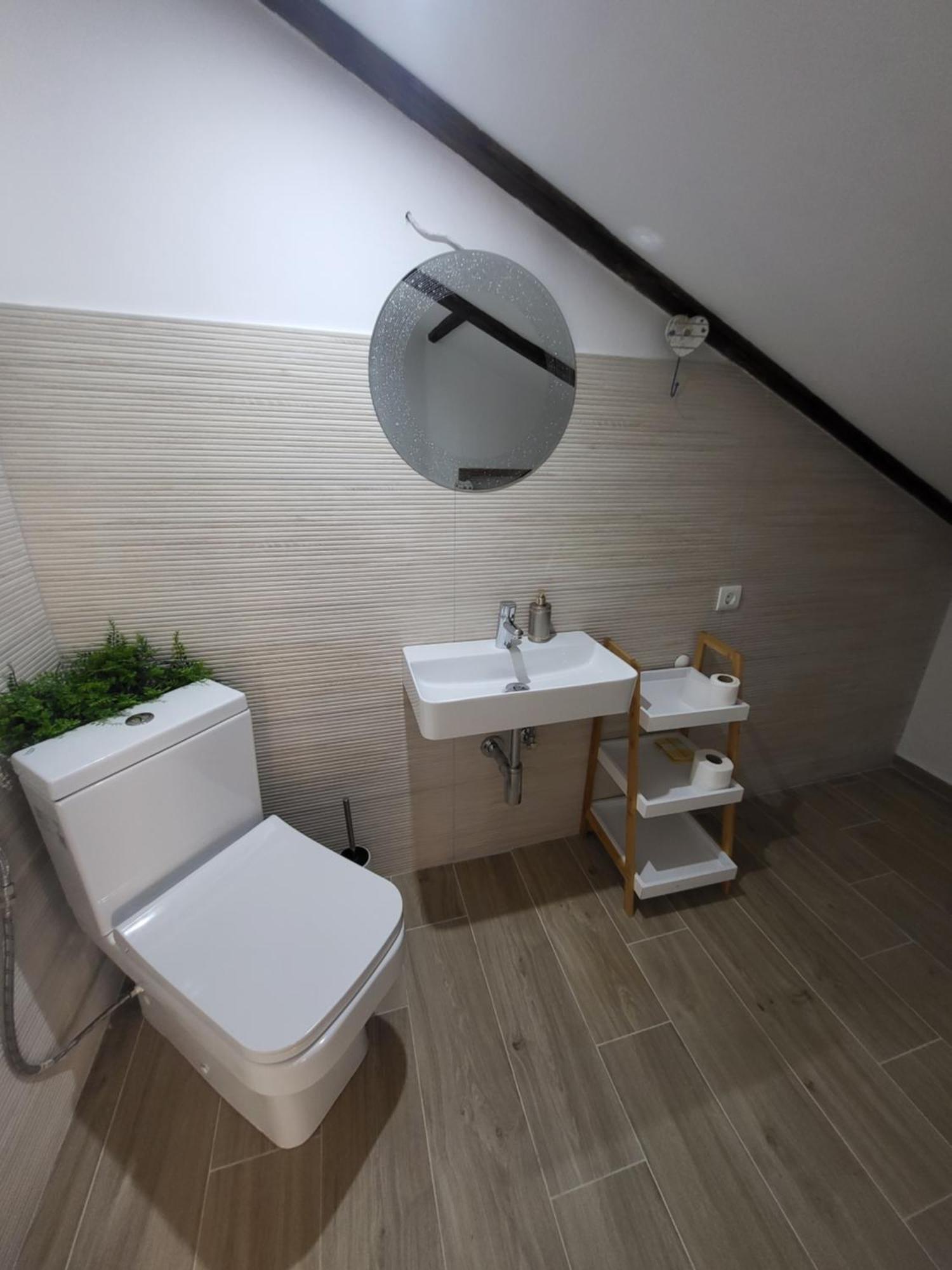 Apartamento Rustic House Diklo 20M From The Sea Zadar Exterior foto